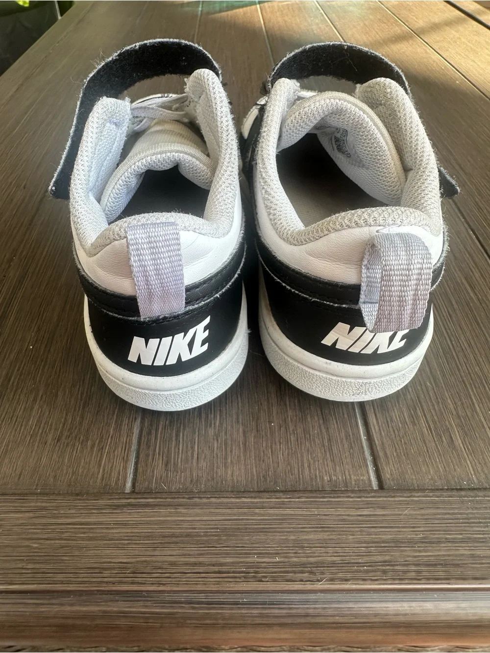 Nike All Day Play black and white sneakers